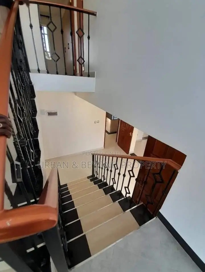 5bdrm Townhouse/Terrace in Kikuyu for sale