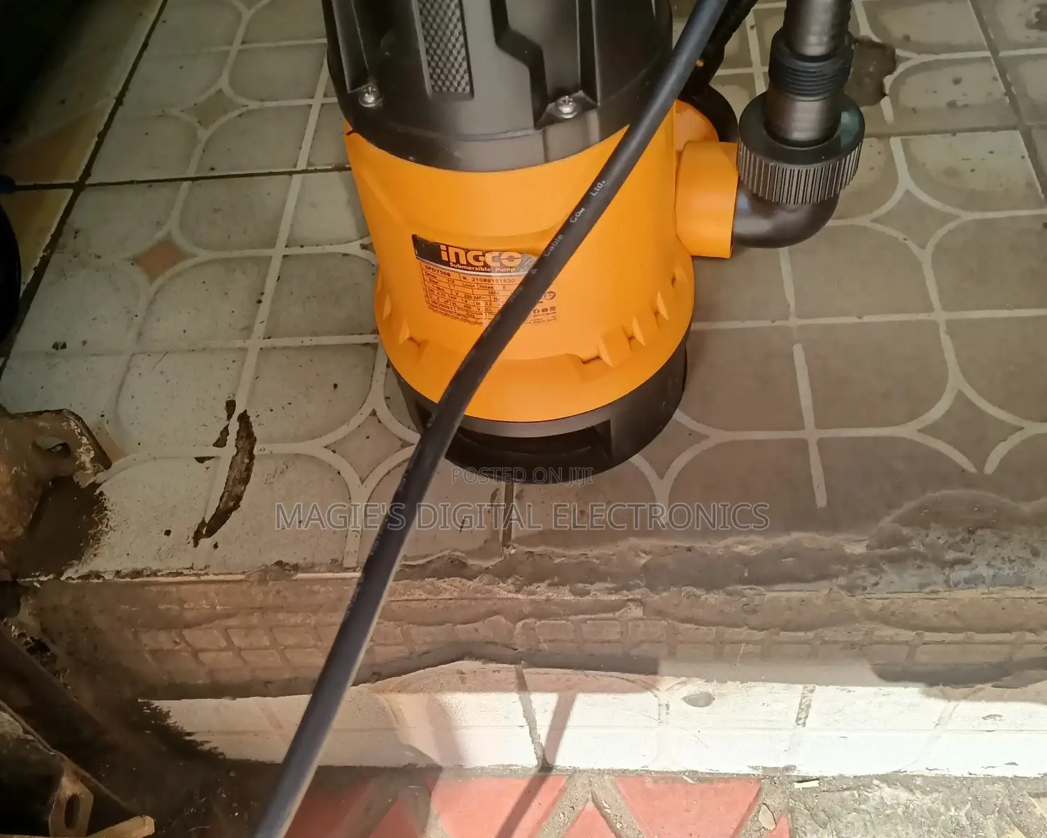 Sawage Pump