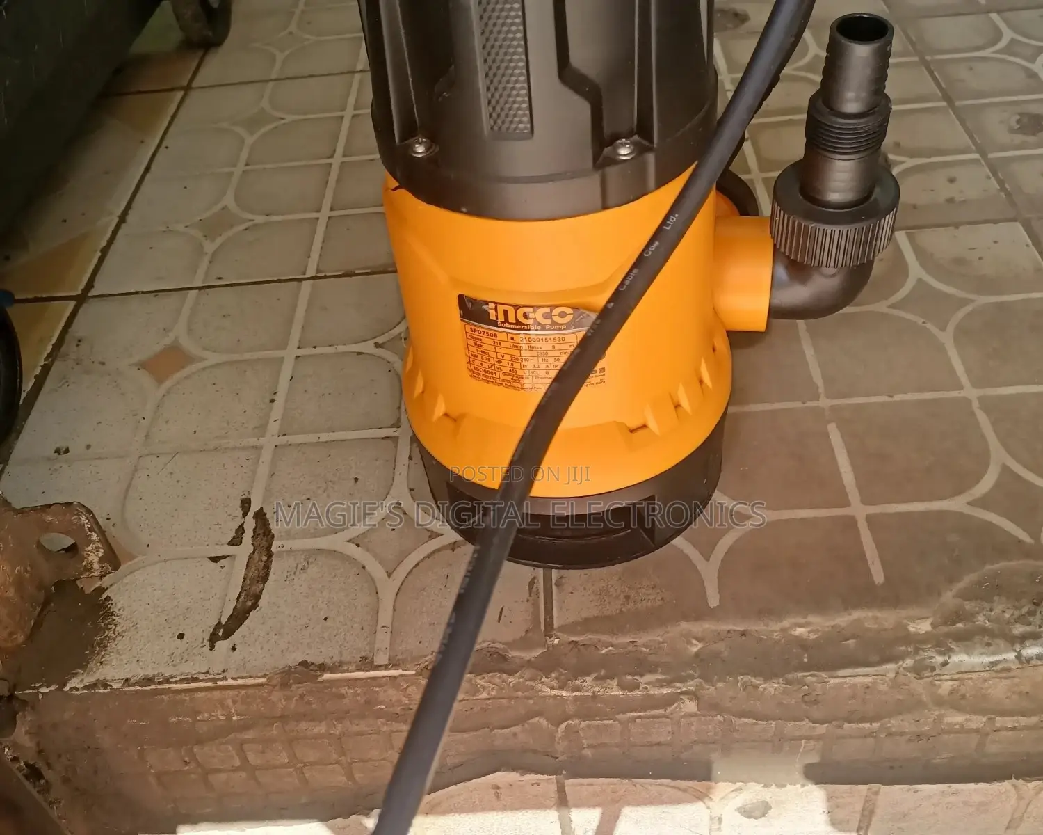 Sawage Pump