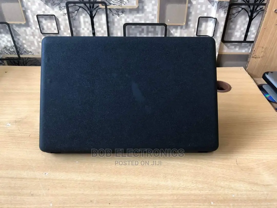 Laptop HP Compaq Presario CQ20 4GB Intel Pentium HDD 320GB