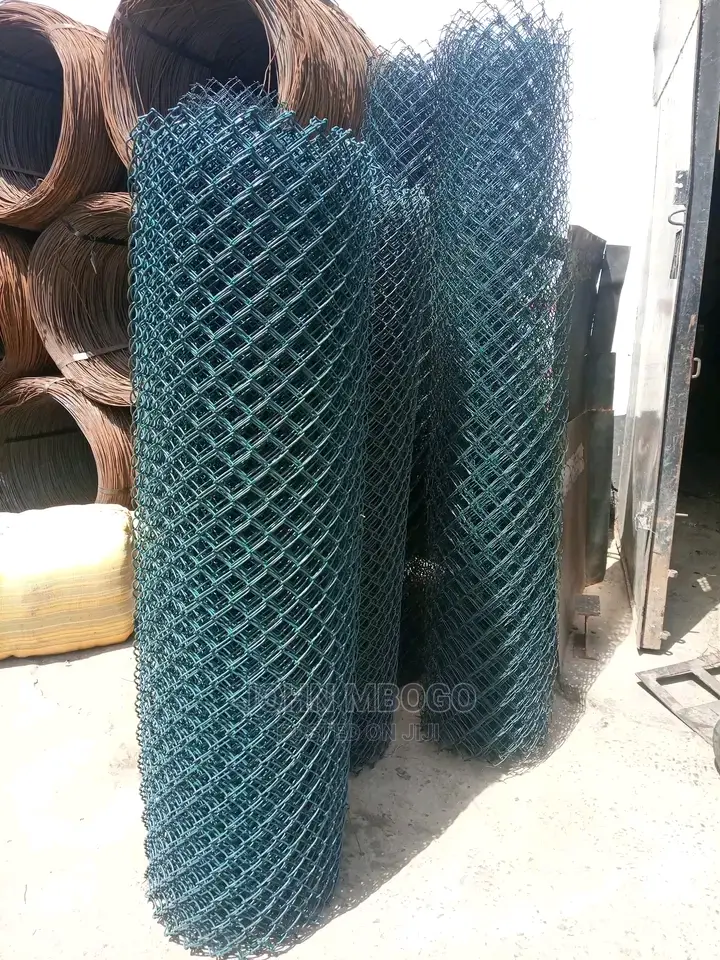 Coloured Chainlink Knuckled Edge