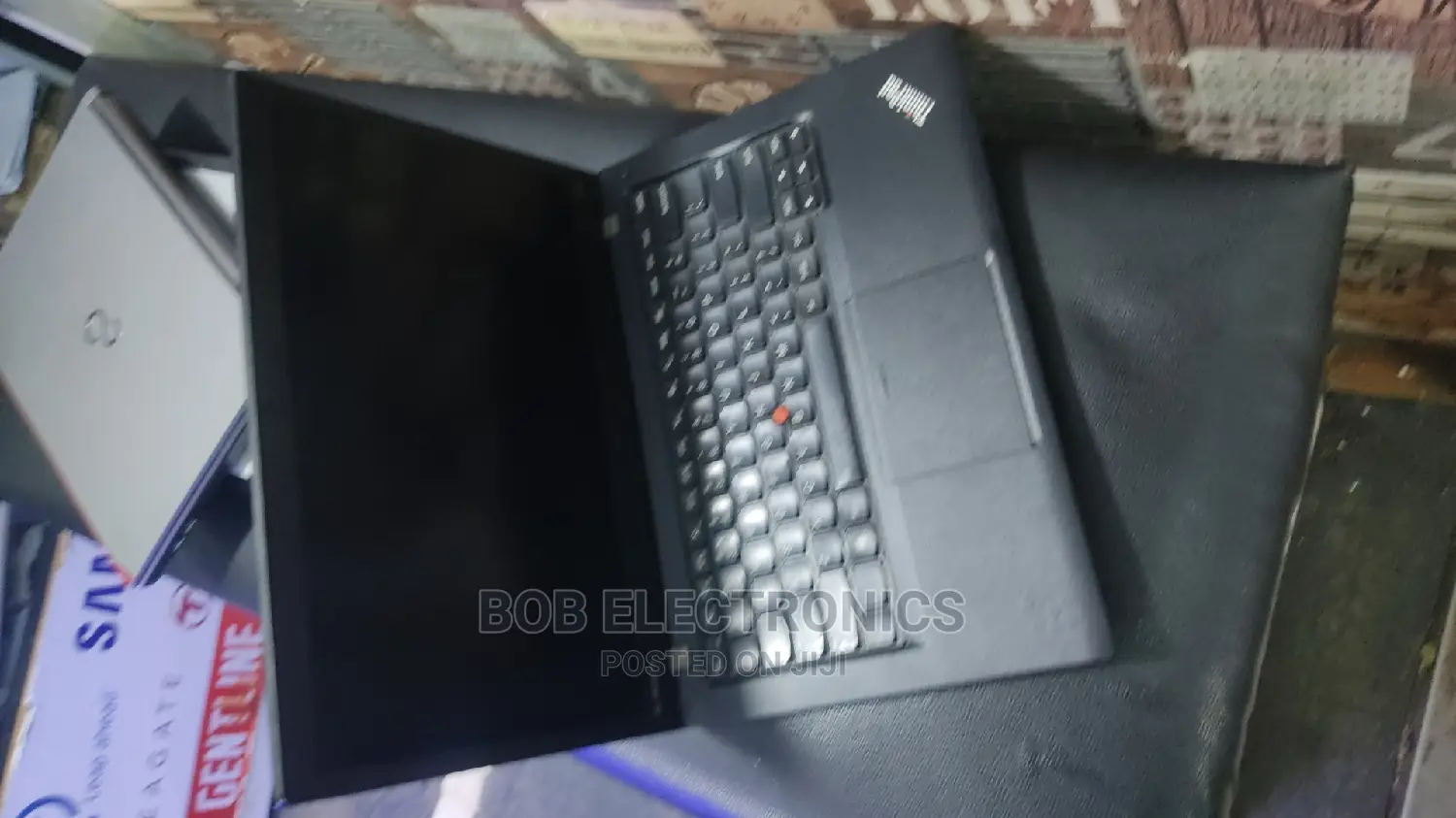 Laptop Lenovo IdeaPad U110 4GB Intel Pentium HDD 320GB
