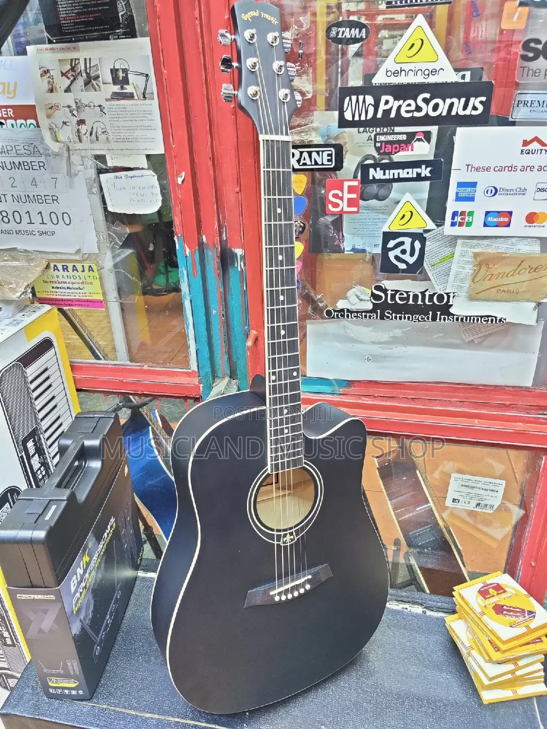 High Quality Acoustic Guitar