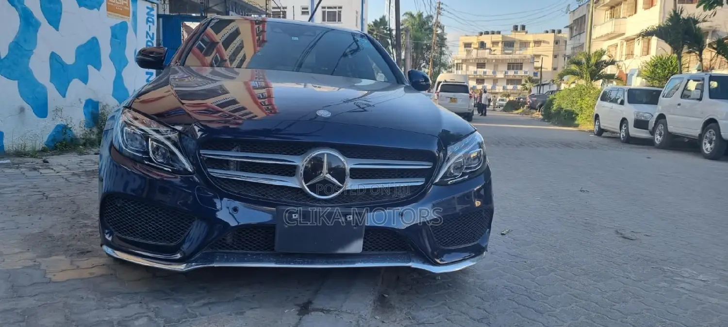 Mercedes-Benz C180 2016 Black