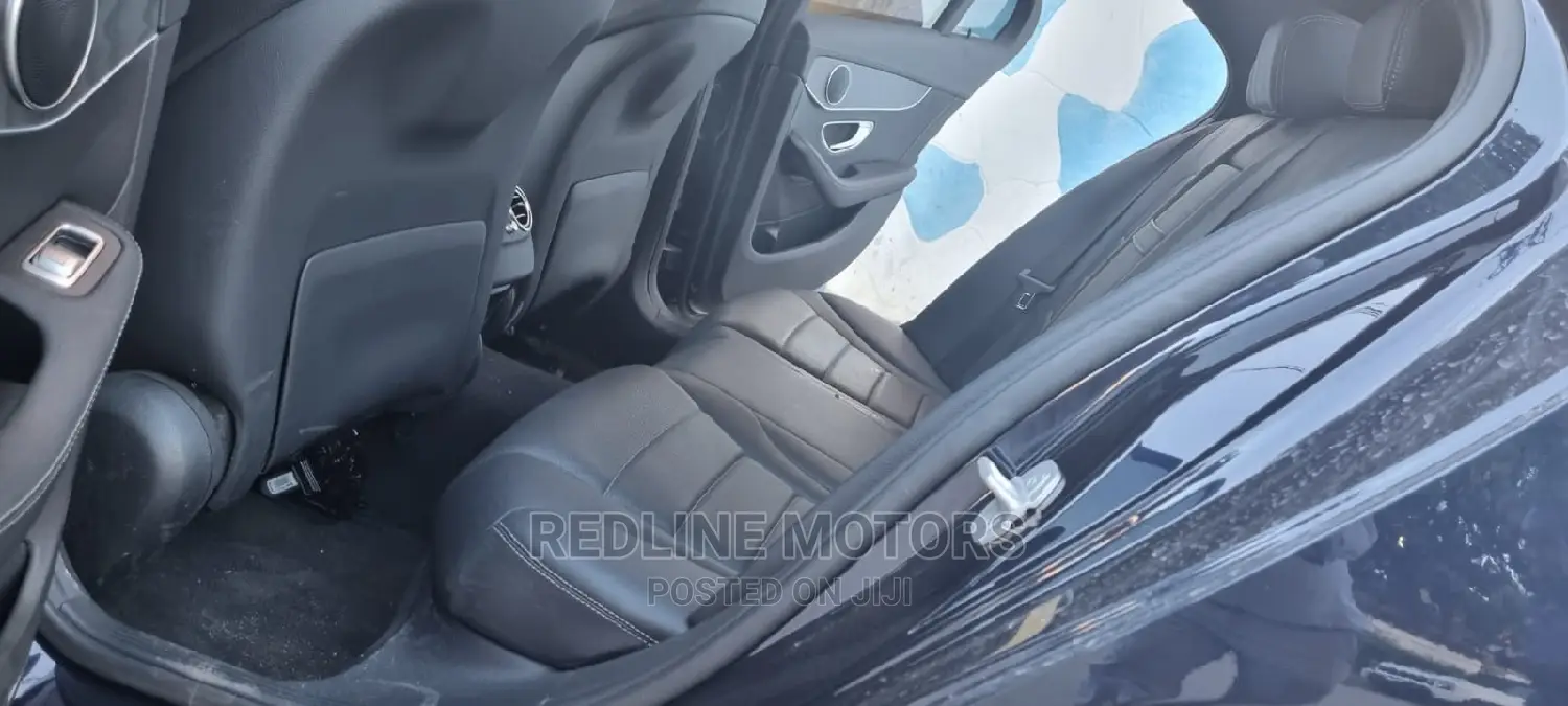 Mercedes-Benz C180 2016 Black