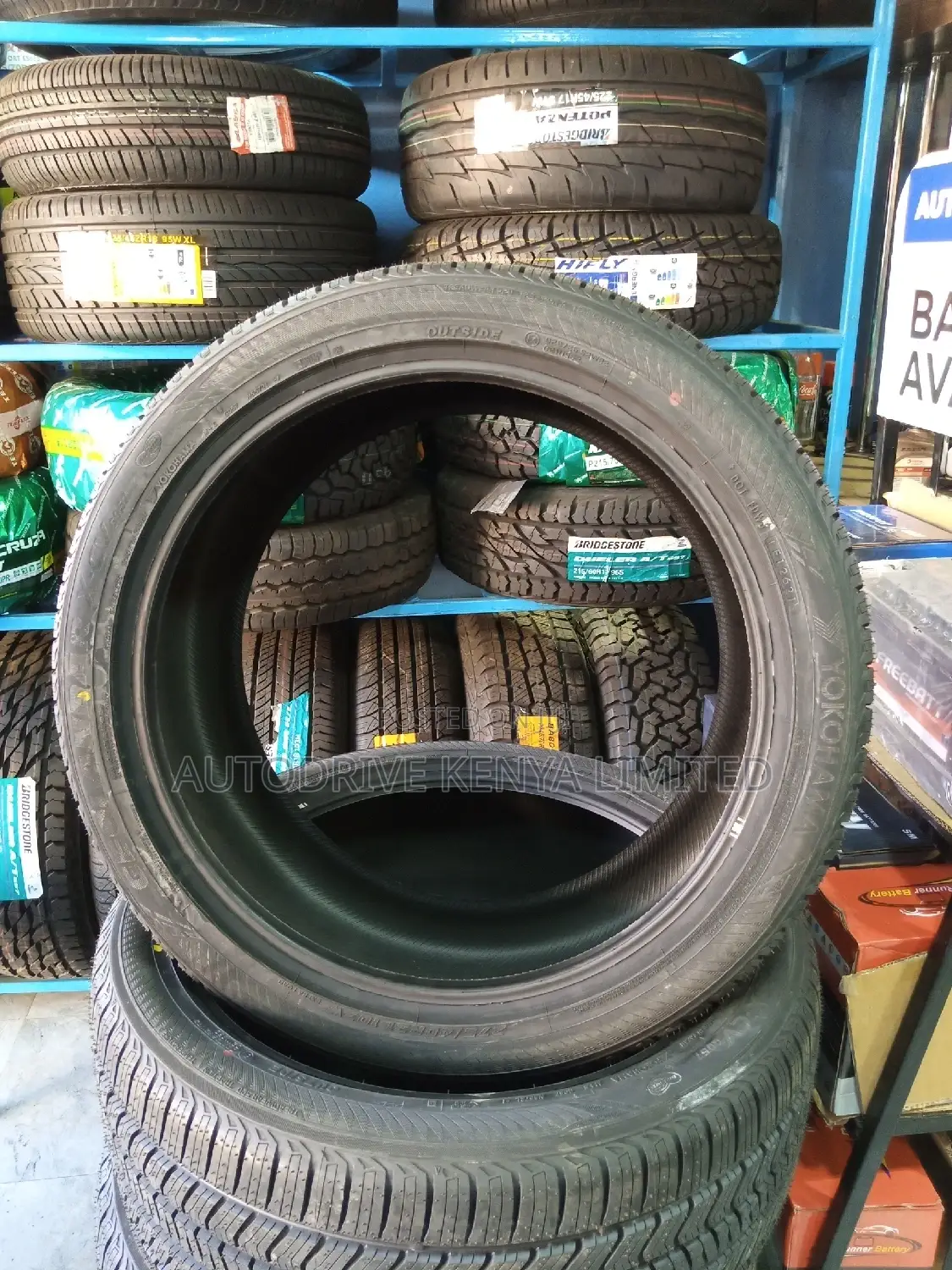 275/40r21 Yokohama Tire