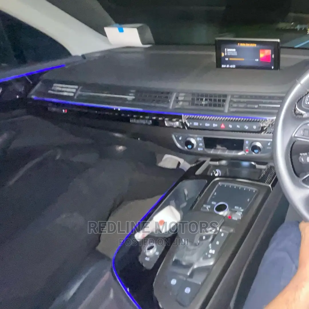 Audi Q7 2016 Black