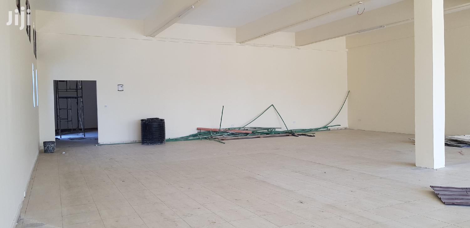 Showroom to Let