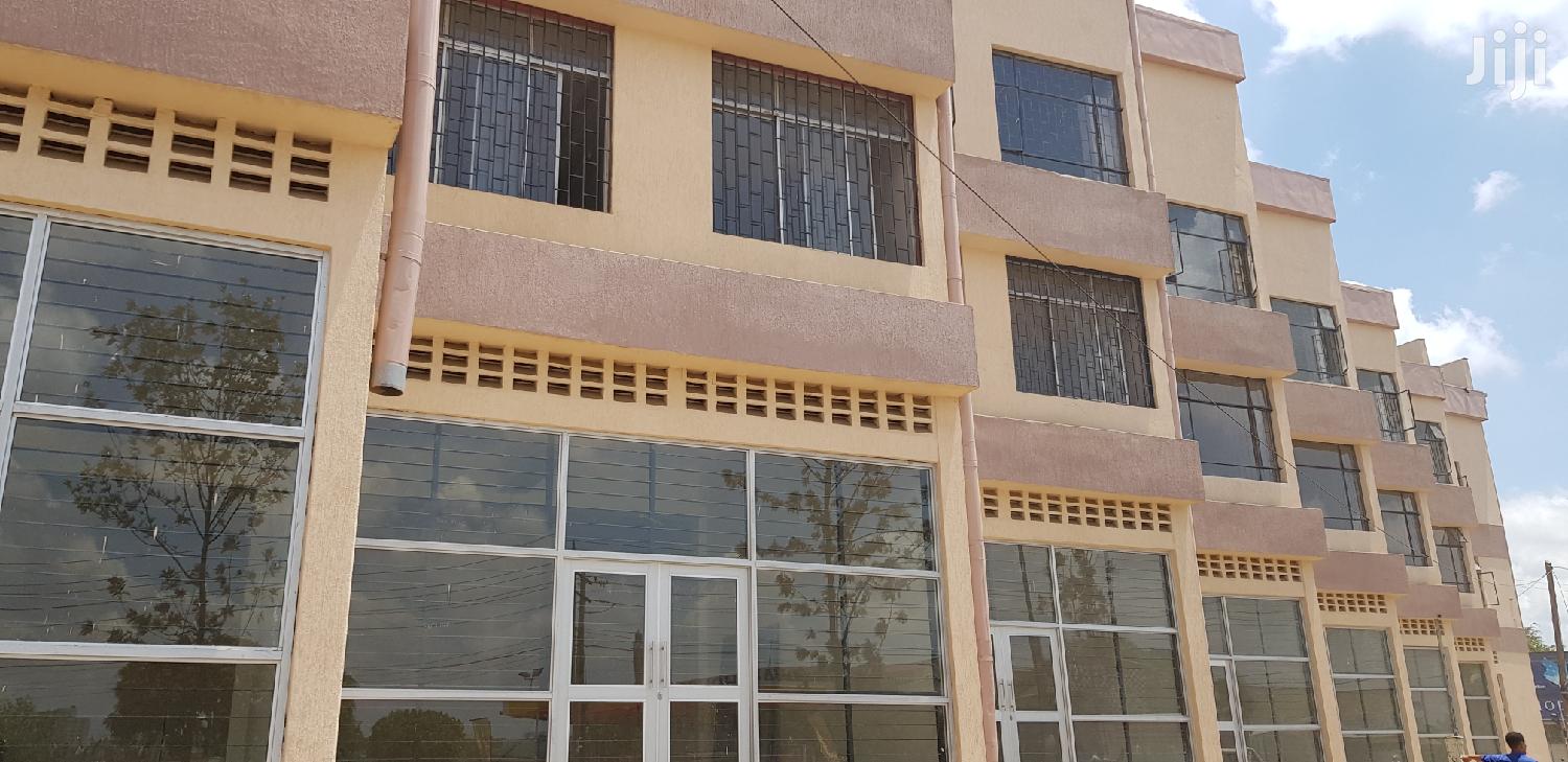 Showroom to Let