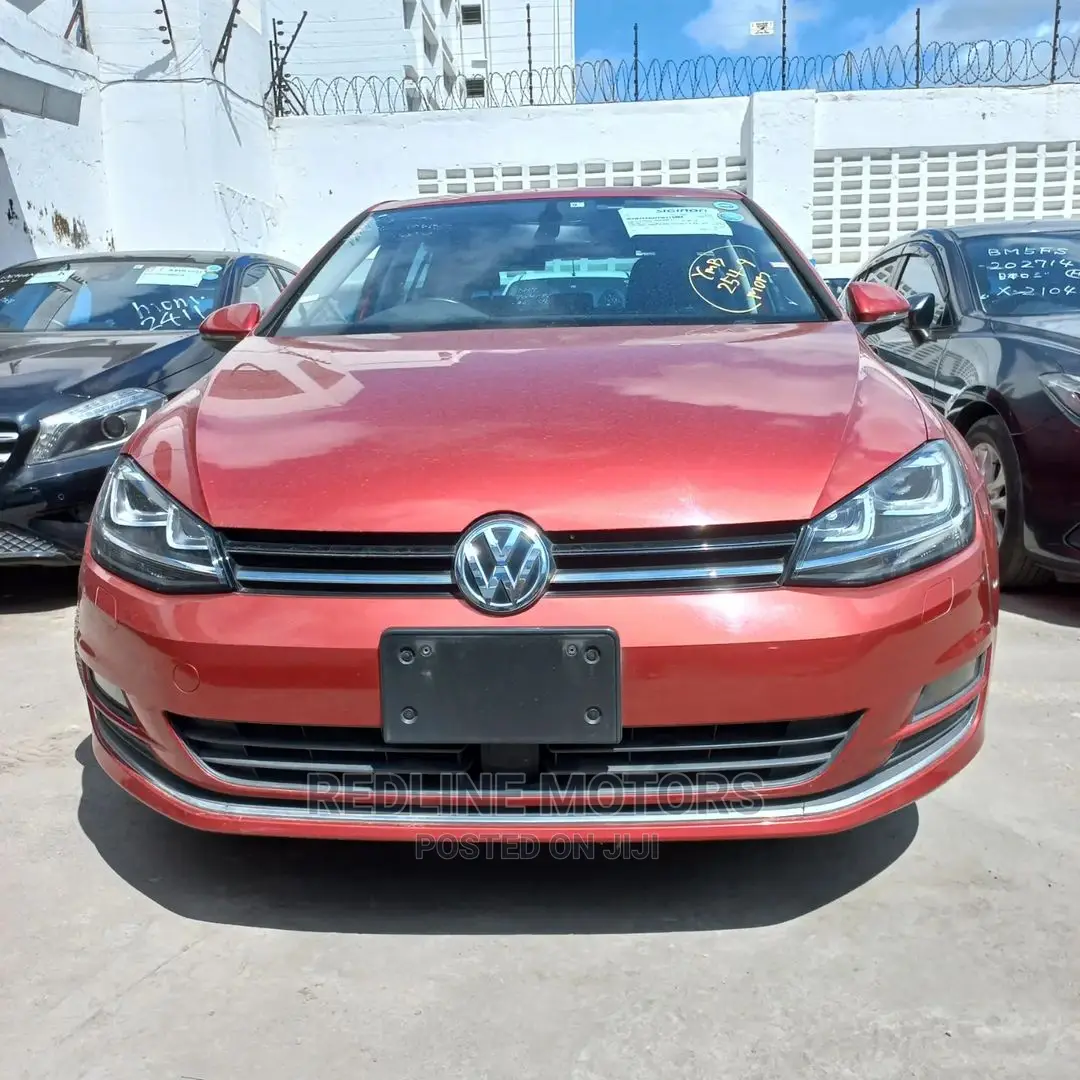 Volkswagen Golf 2016 Red