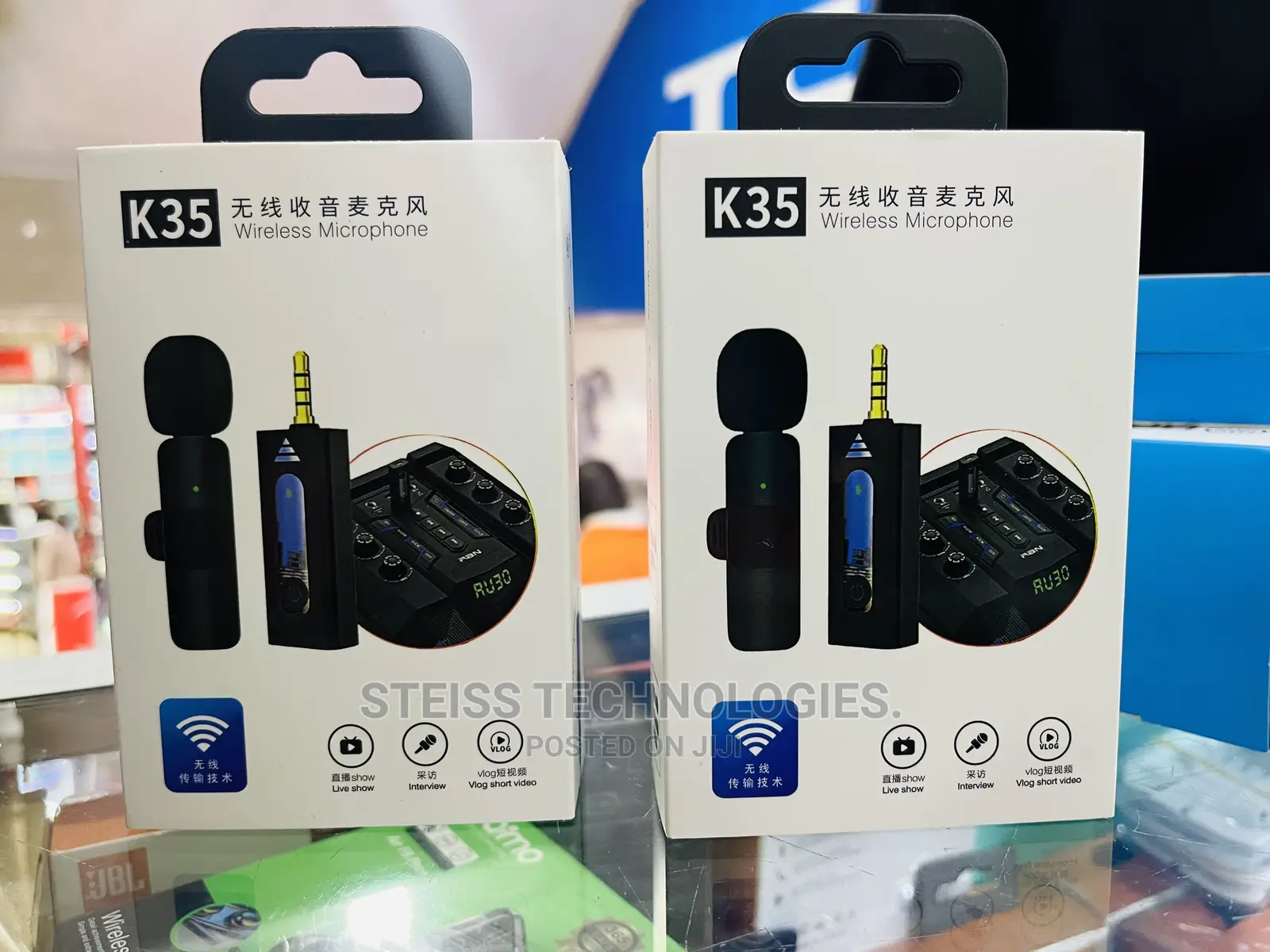 Double Wireless Microphone.