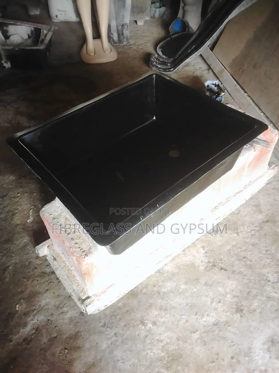 Fibreglass Sinks for Hospitals and Schools