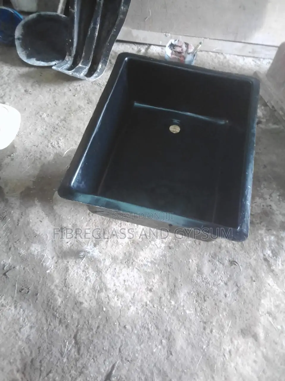 Fibreglass Sinks for Hospitals and Schools