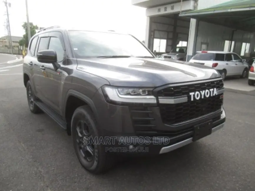 New Toyota Land Cruiser 2021 Gray