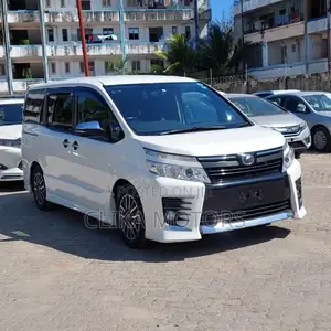 Toyota Voxy 2016 White