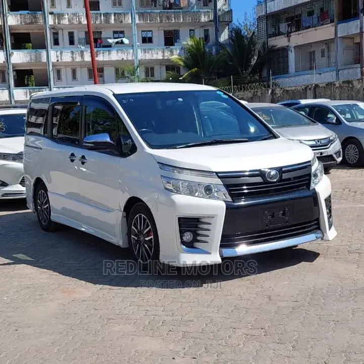 Toyota Voxy 2016 White