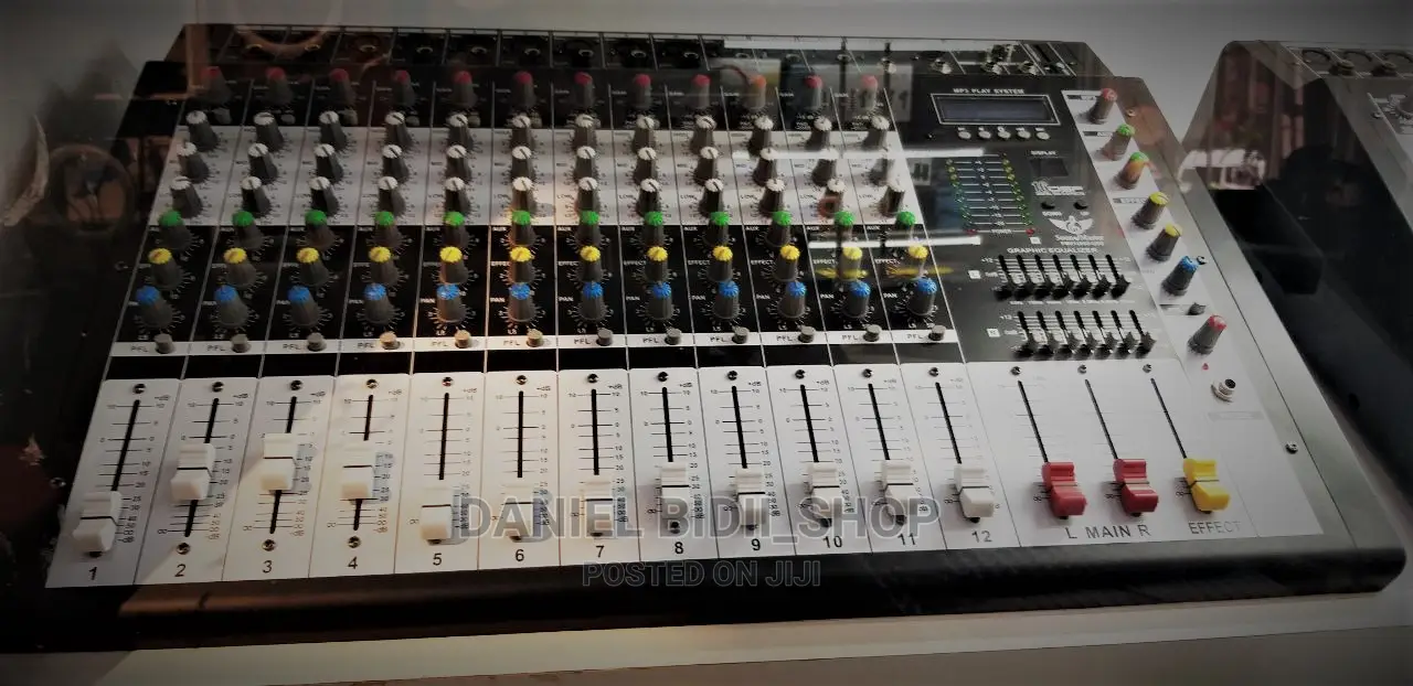 12channel Soundmaster Mixer