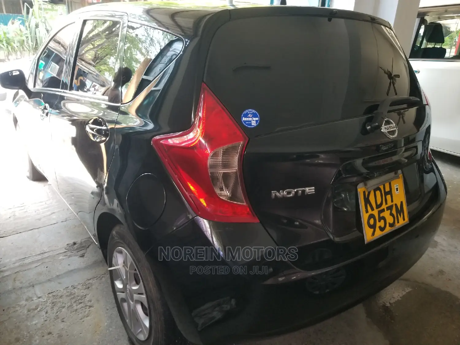 Nissan Note 1.6 Petrol 2014 Black