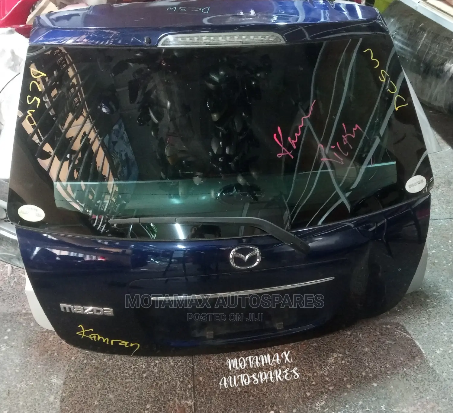 Mazda Verisa Boot