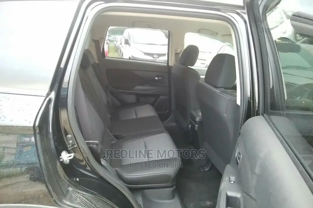 Mitsubishi Outlander 2016 Black