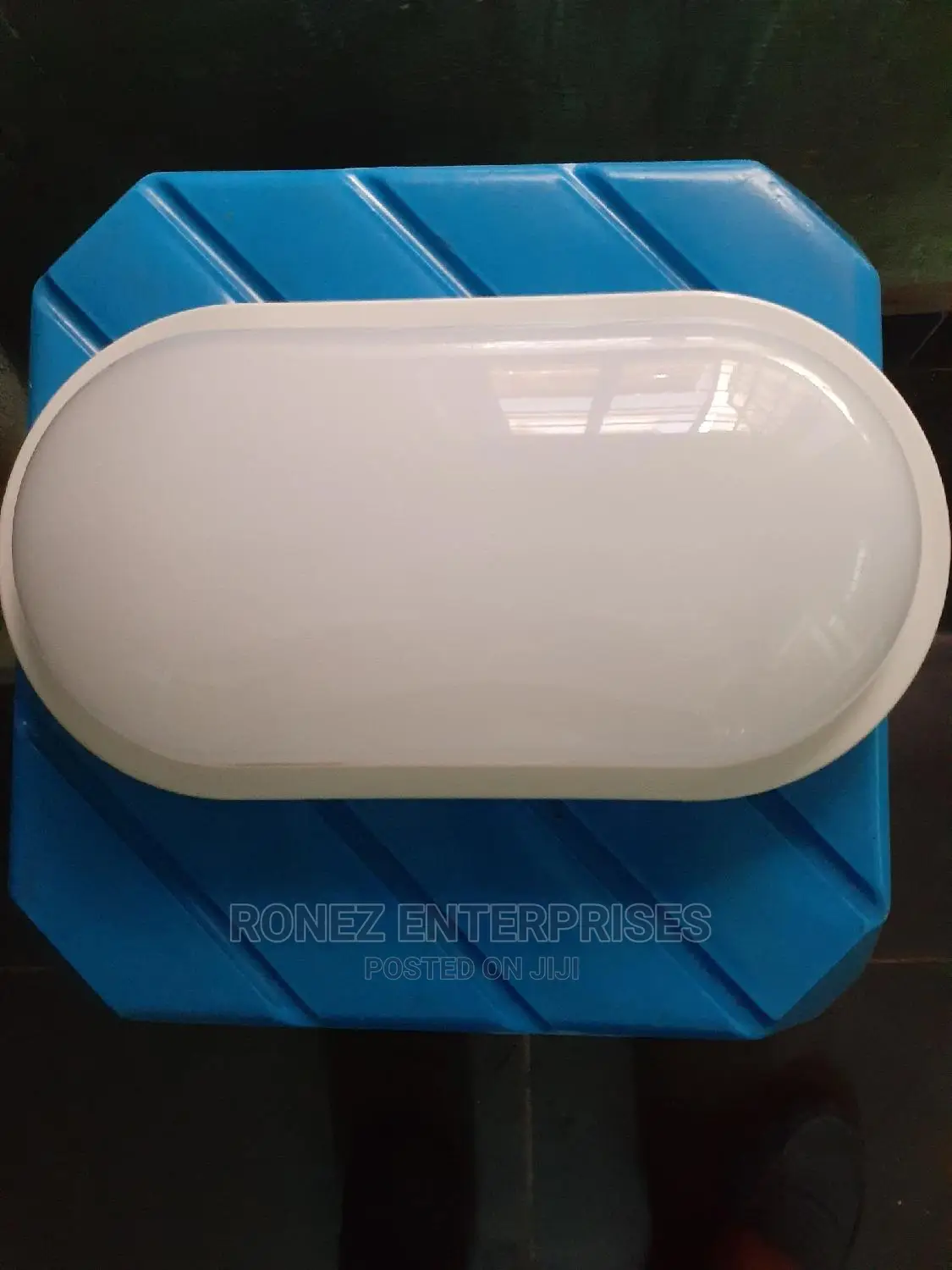 Bulkhead Led 24 Wlts