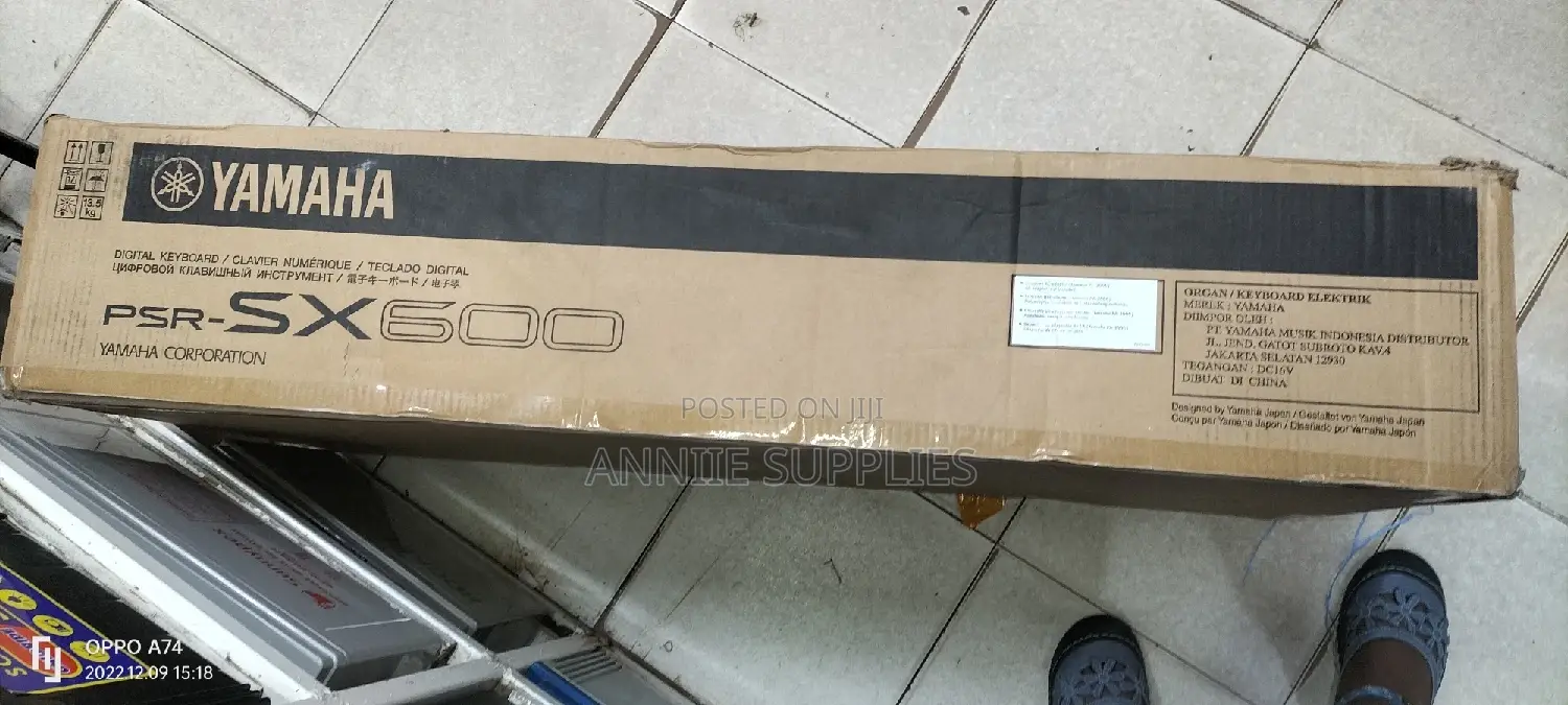 Yamaha PSR Sx 600