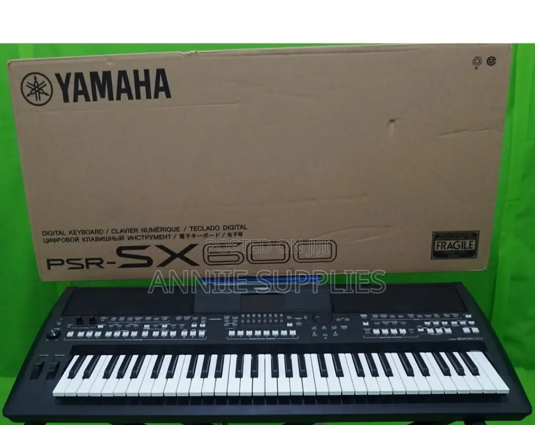 Yamaha PSR Sx 600