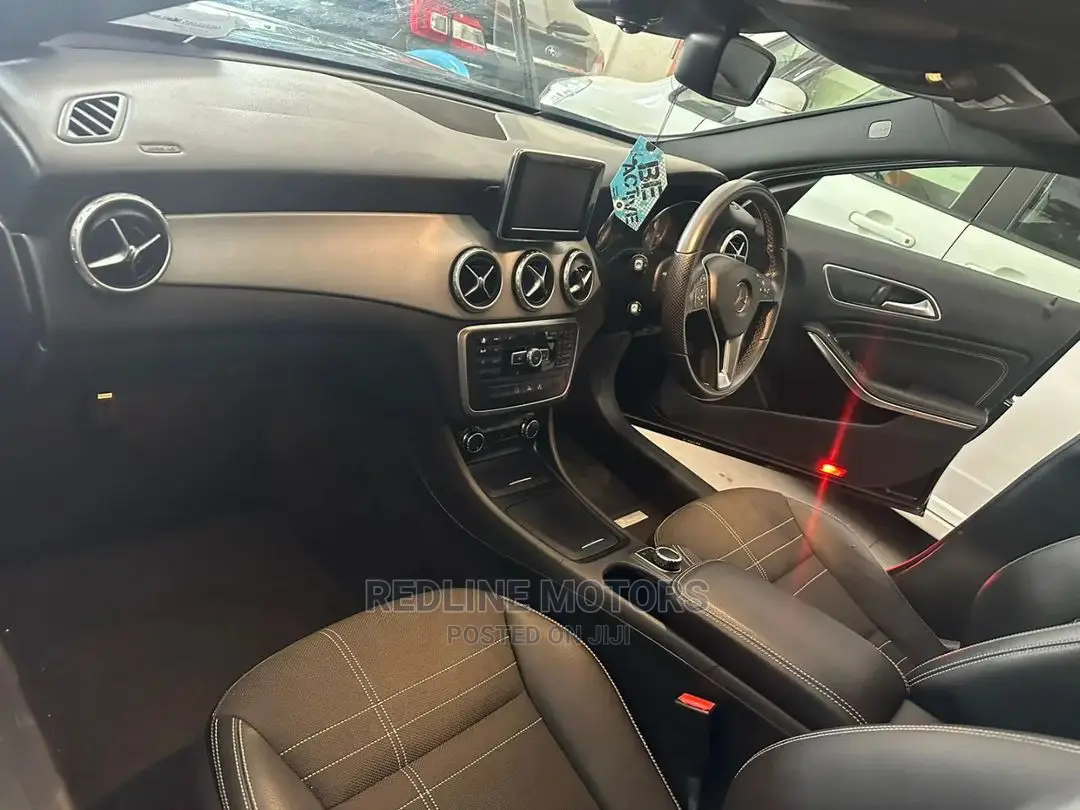 Mercedes-Benz GLA-Class 2016 Black