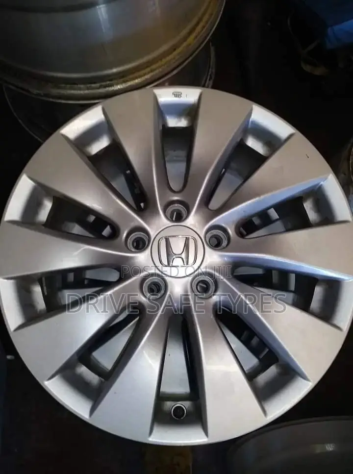 17 Inch Honda Original Sport Rims (Japan)