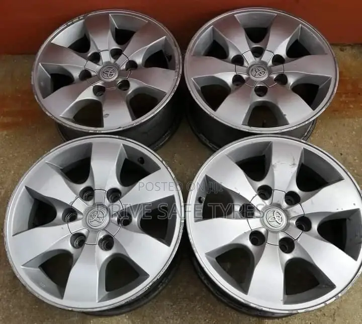 16 Inch Toyota Fortuner Original Rims (Japan)