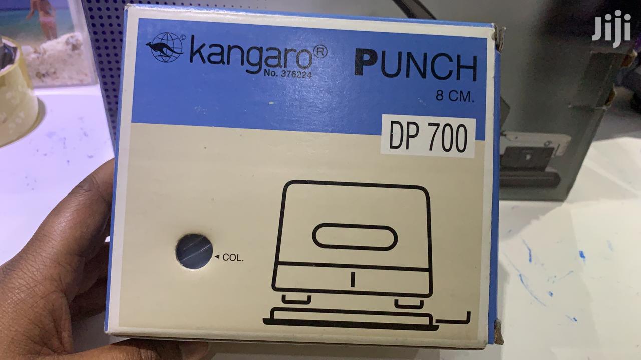 Heavy Duty Paper Punch Kangaro DP 700