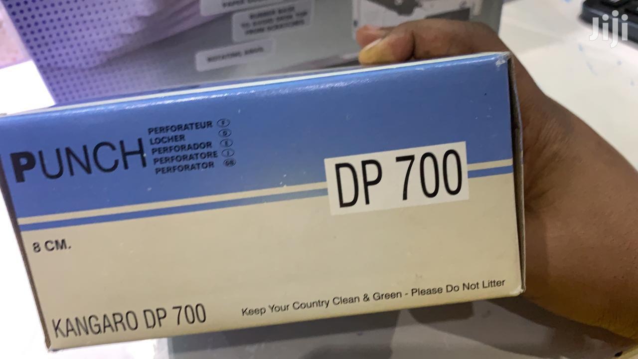 Heavy Duty Paper Punch Kangaro DP 700