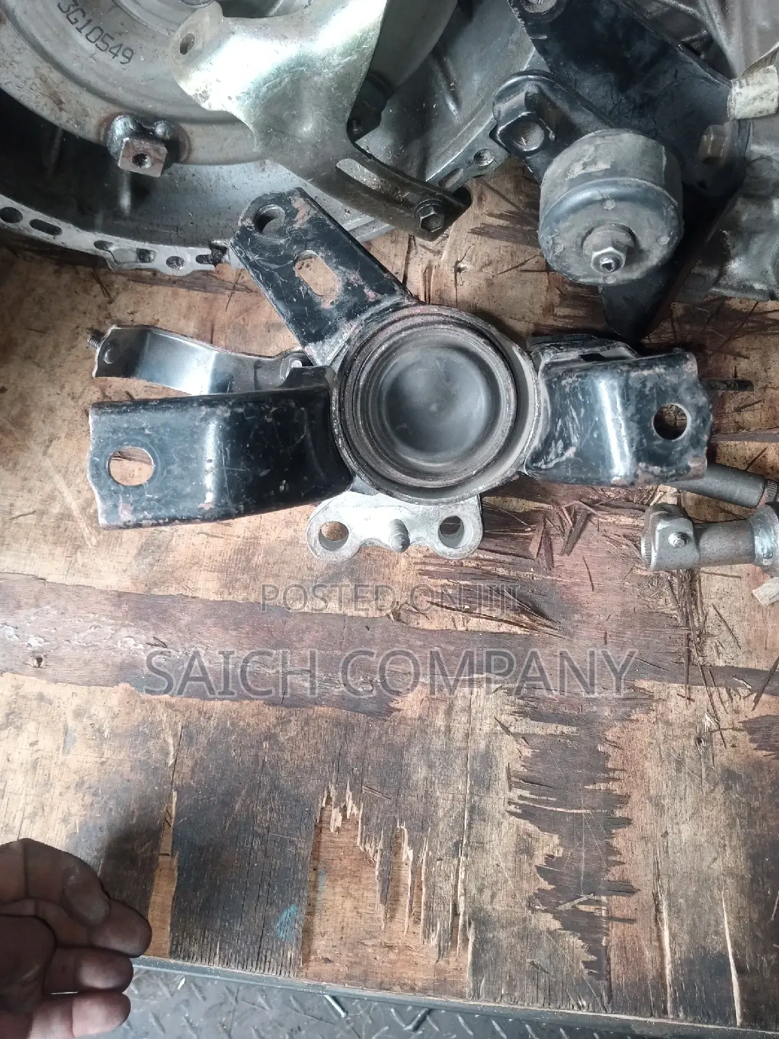 2AZ Engine Mount