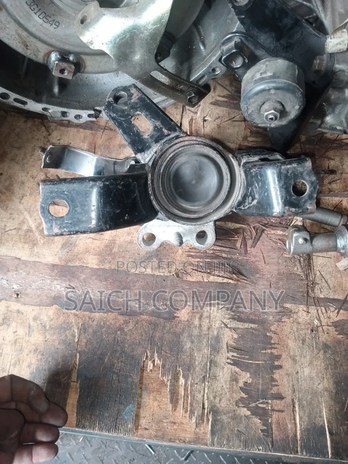 2AZ Engine Mount