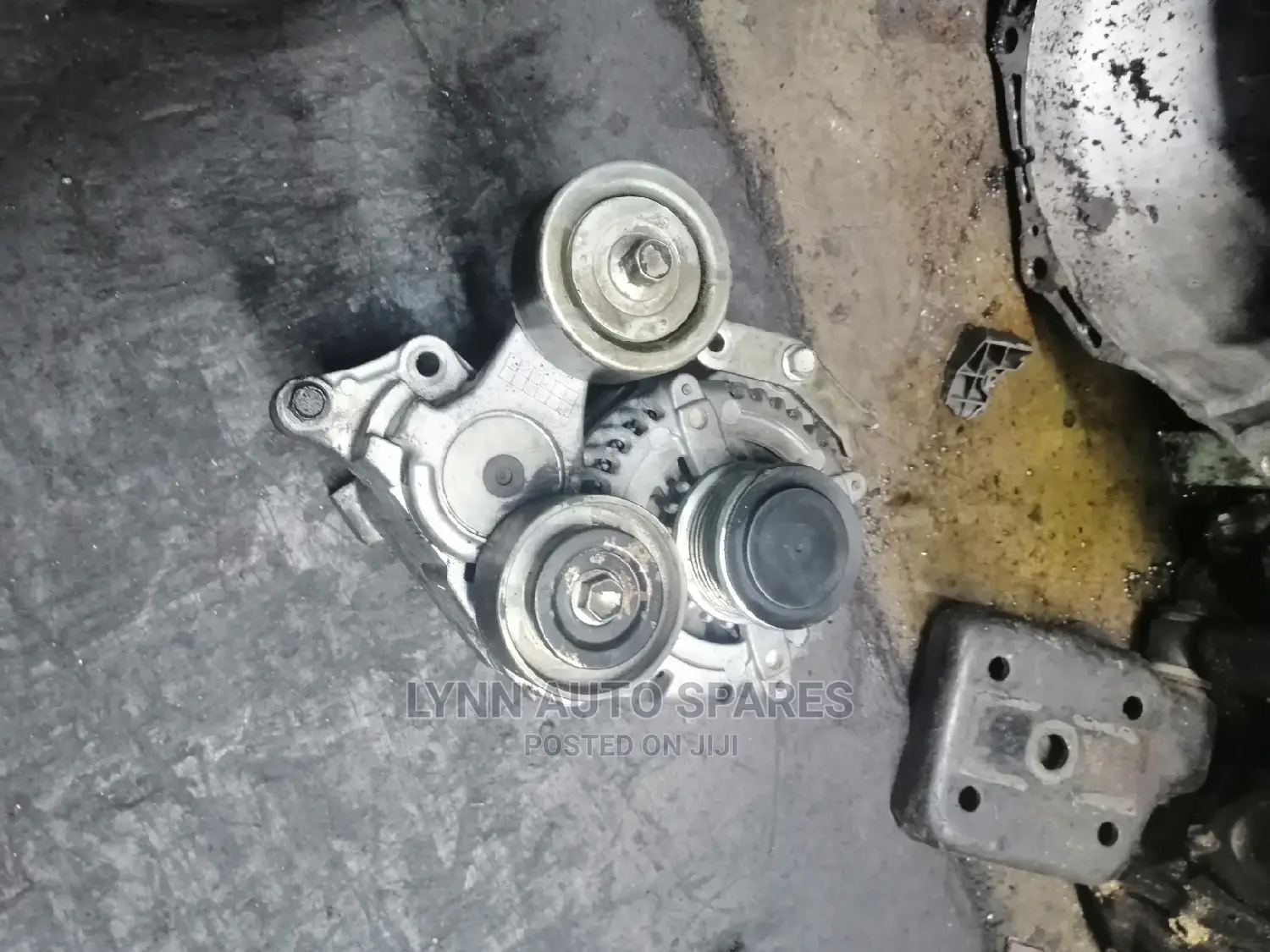 Toyota Hiace 7l, Vigo 1kd Alternater and Tentional