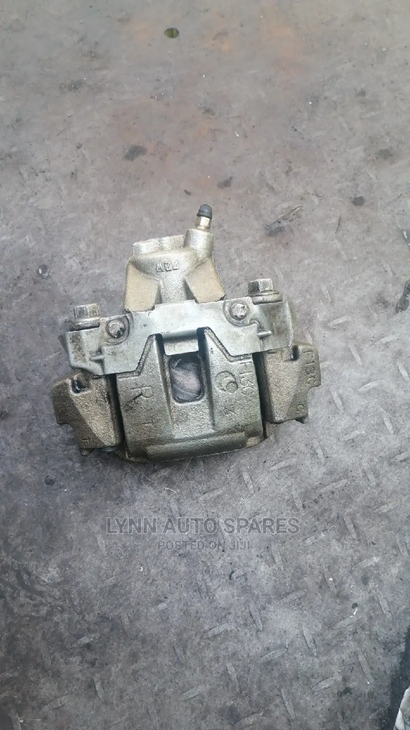 L200 Rear Calipers