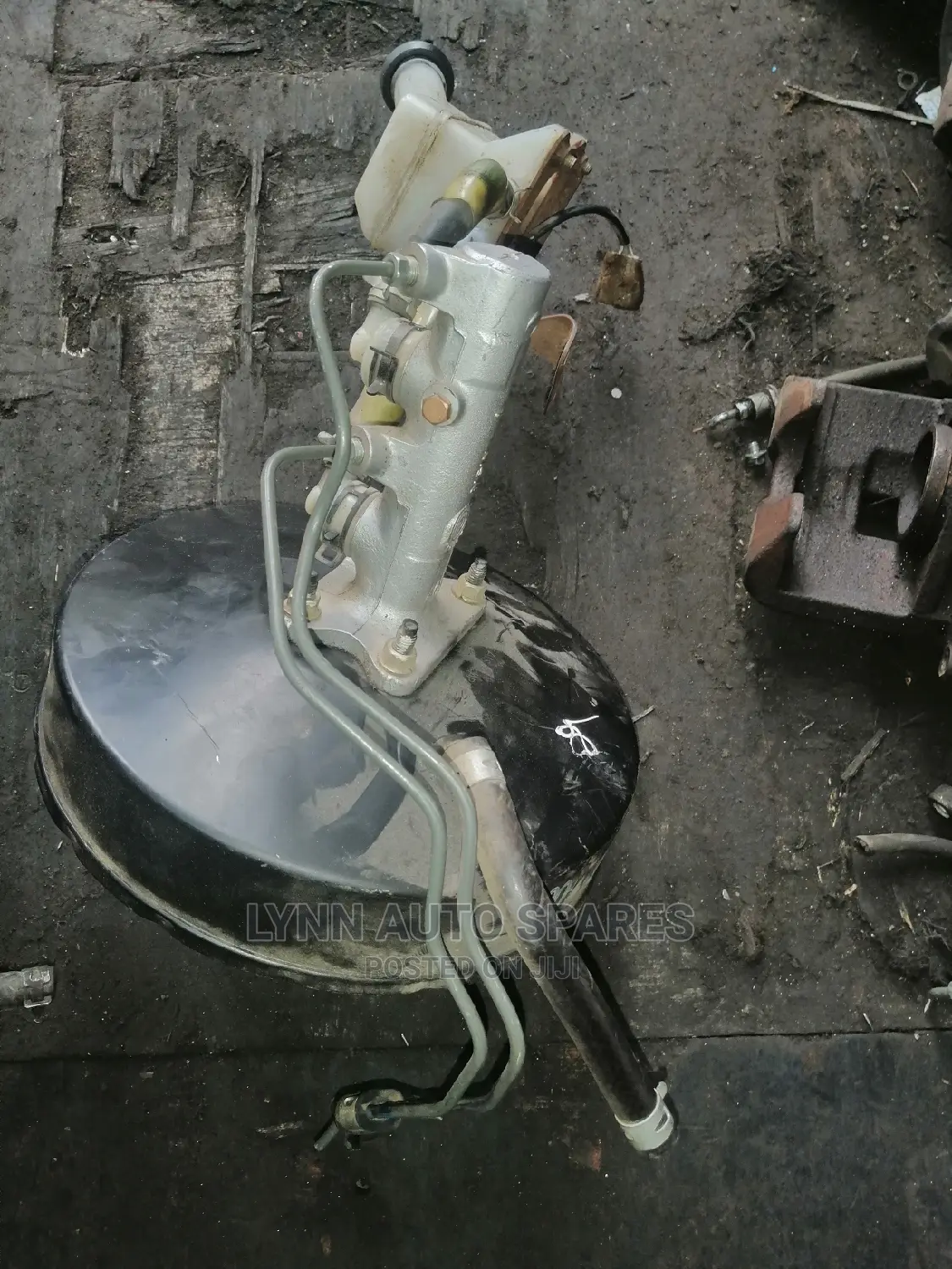 Toyota Hiace 5l Brake Booster (Shark)