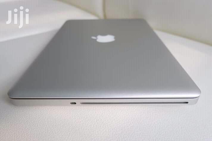 Laptop Apple MacBook Pro 4GB Intel Core i5 HDD 500GB