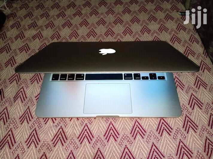 Laptop Apple MacBook Pro 4GB Intel Core i5 HDD 500GB