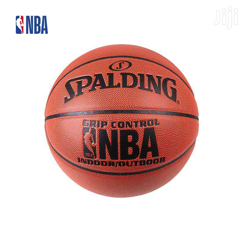 Spalding Grip Control