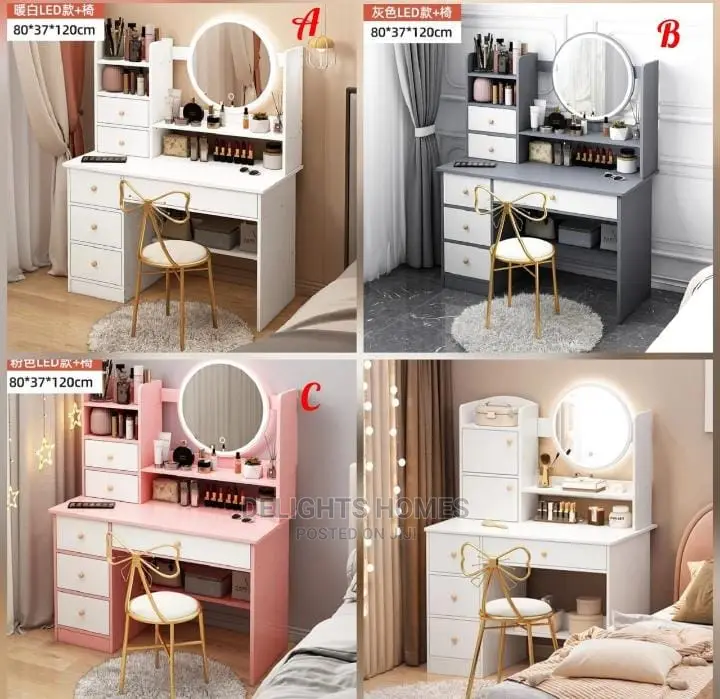 *Minimalist Make-Up/Dressing Table