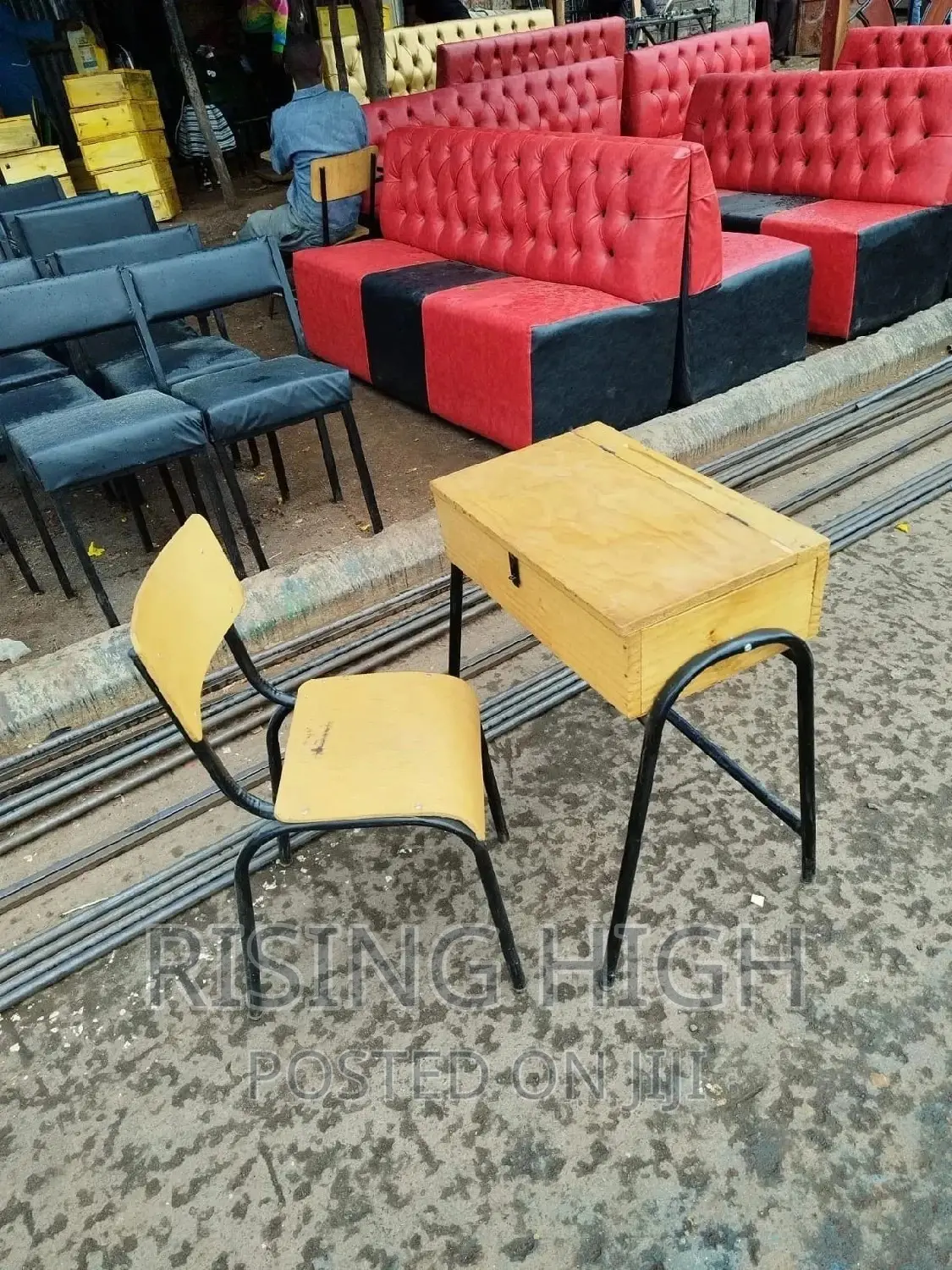 Best Comfortable School Lockers and Chairs