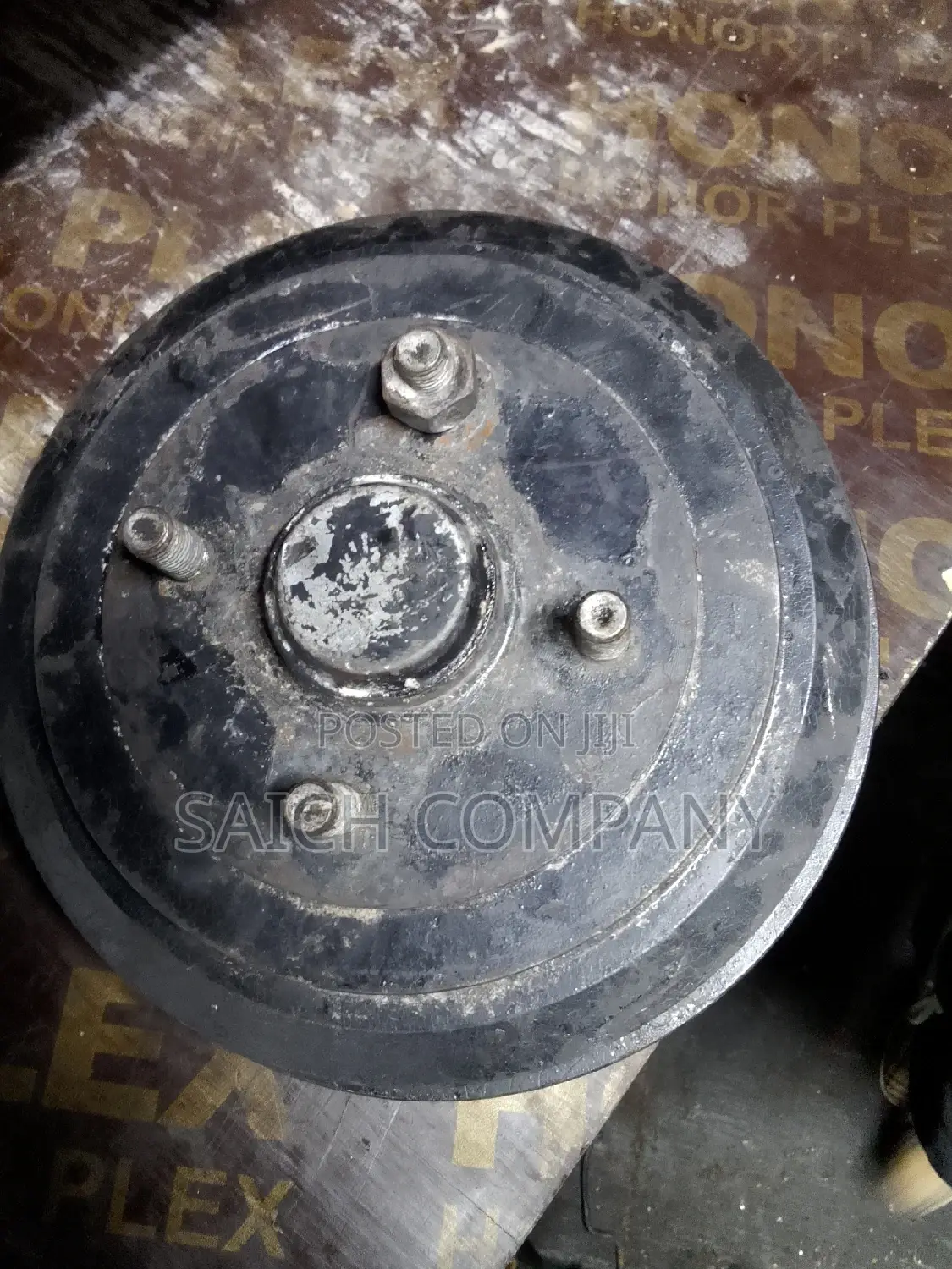 Demio 2005 Rear Wheel Hub