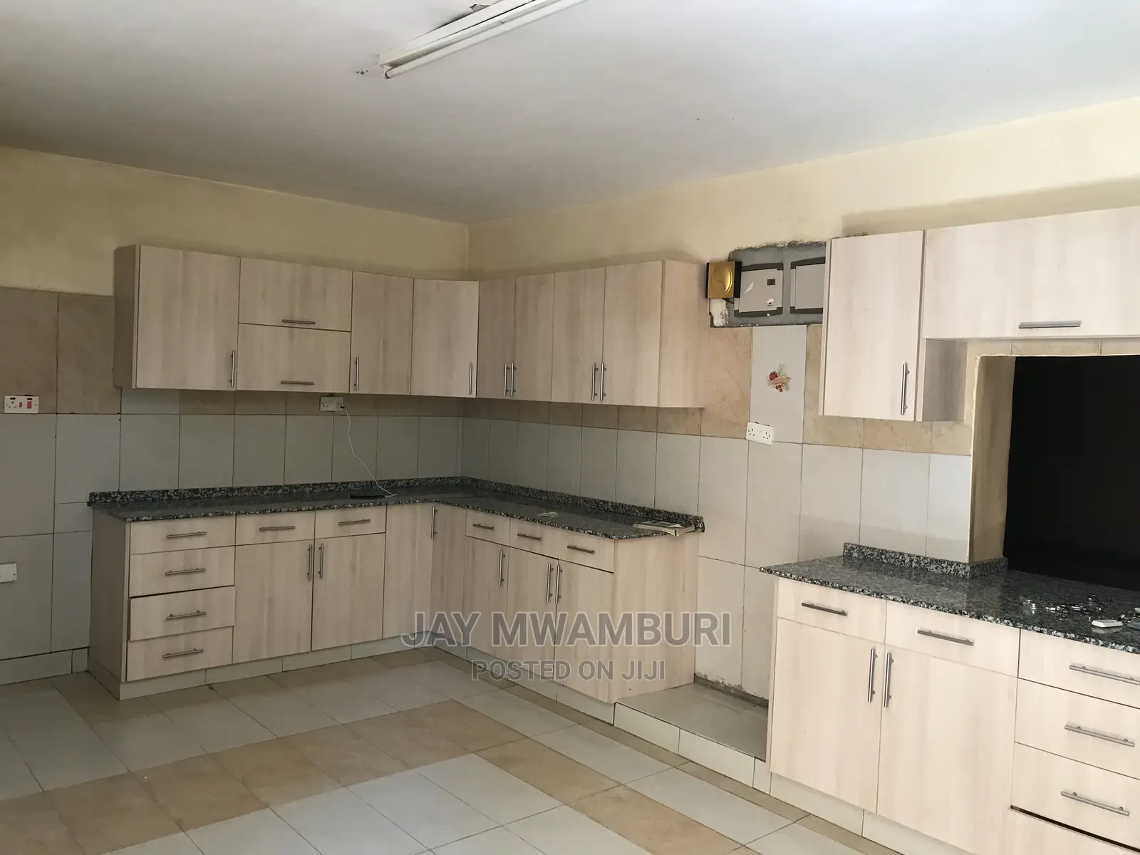 5bdrm Maisonette in Syokimau, Gateway Mall Area for Sale