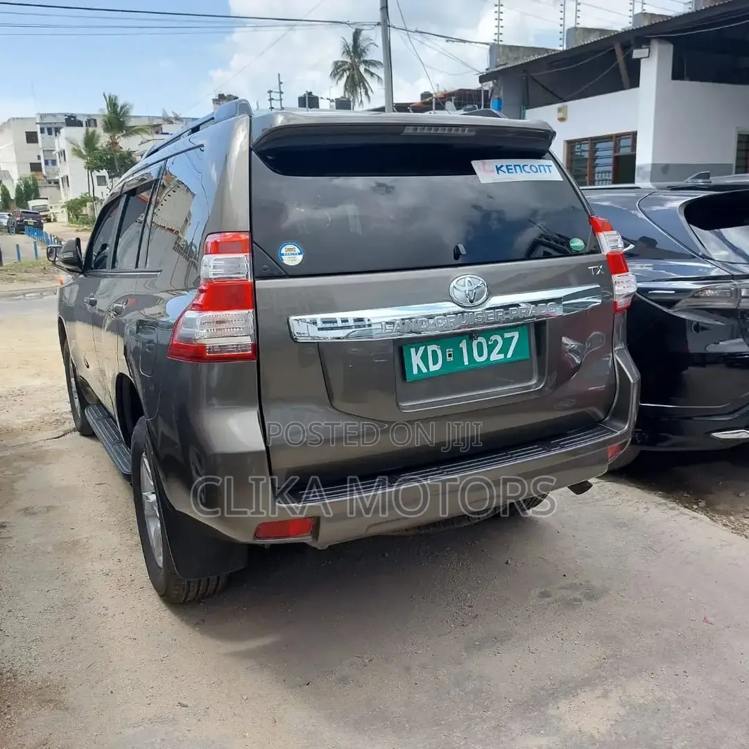 Toyota Land Cruiser Prado 2016 Brown