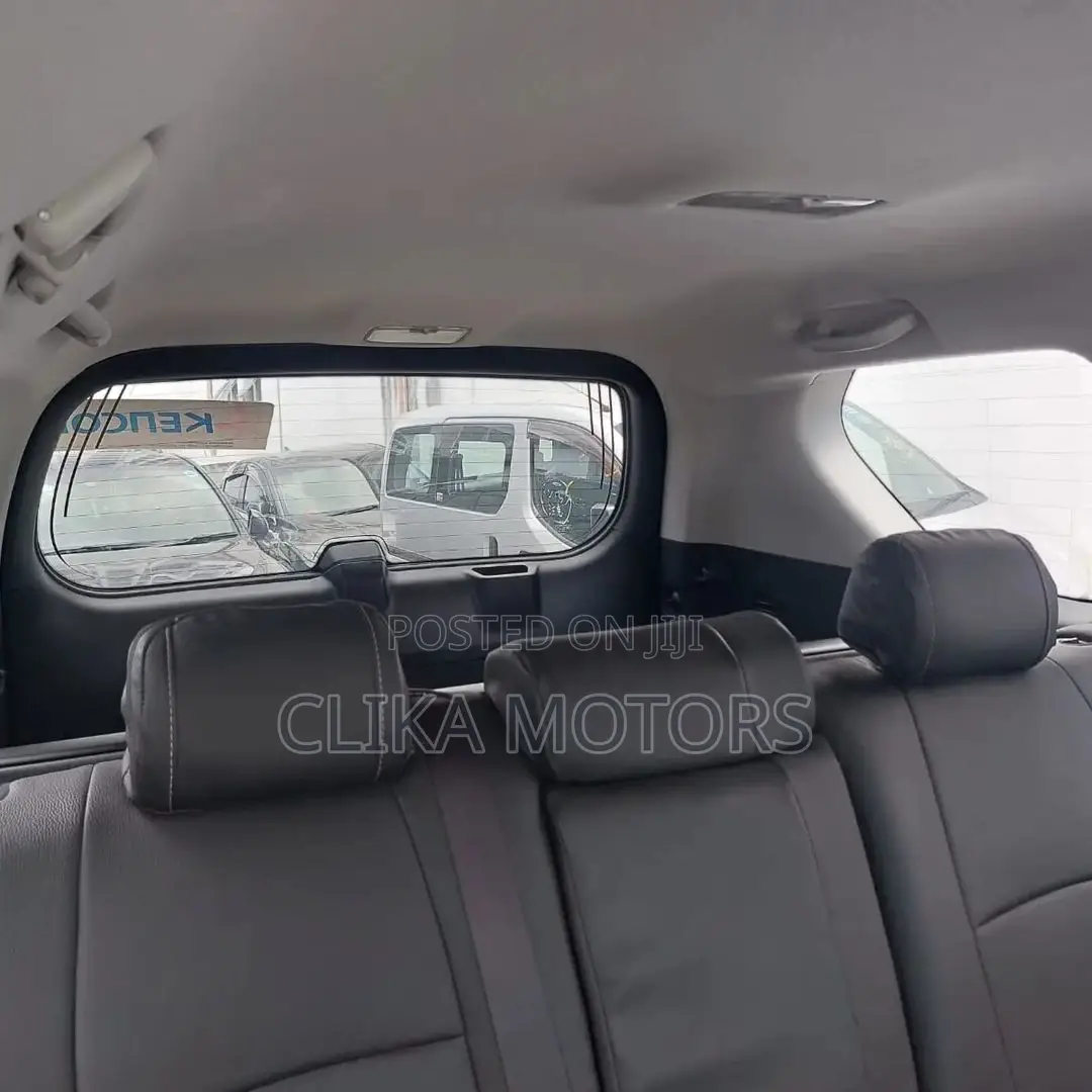 Toyota Land Cruiser Prado 2016 Brown