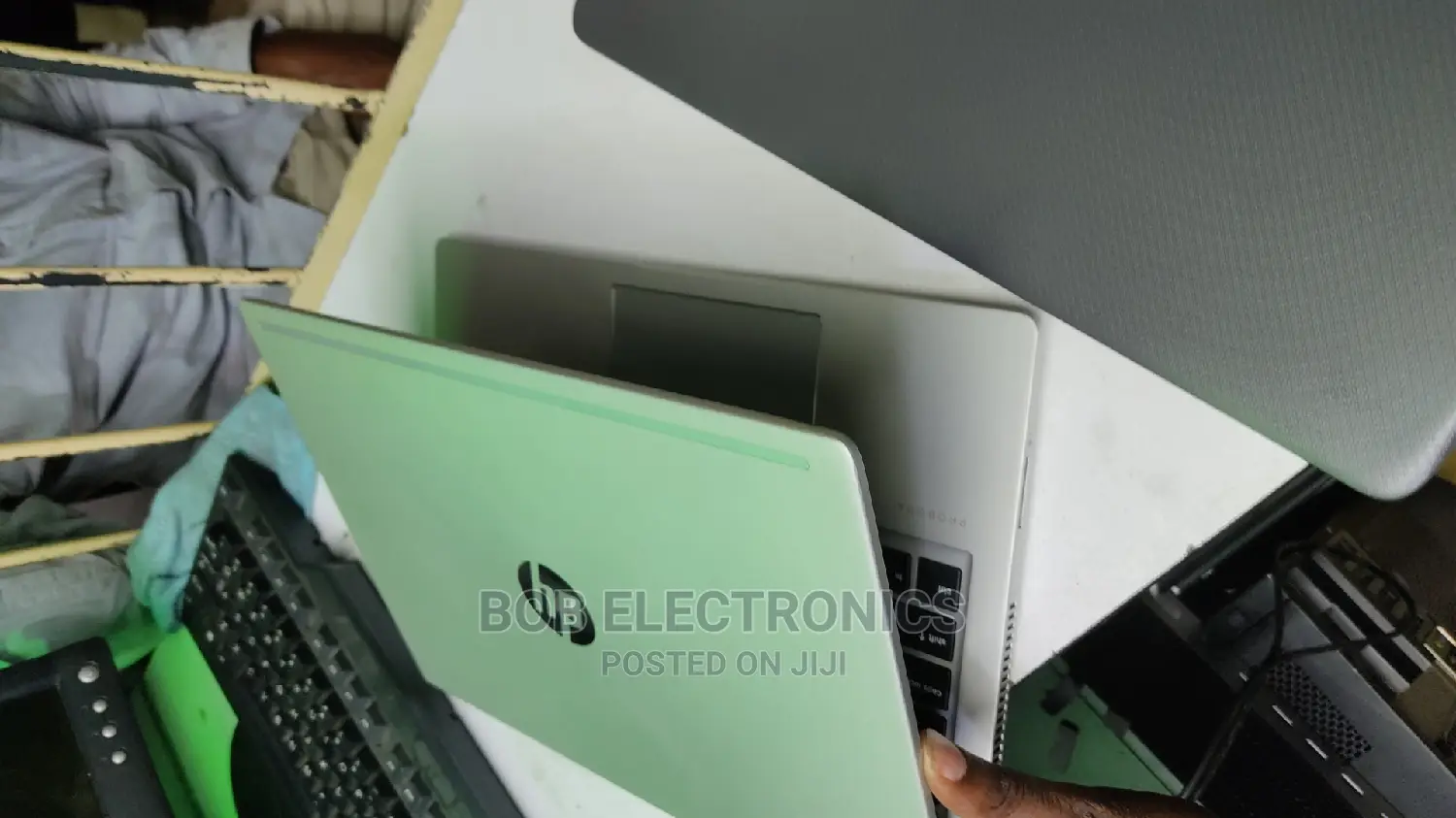 Laptop HP 14-Dq1025cl 4GB Intel Core I5 HDD+SSD 500GB