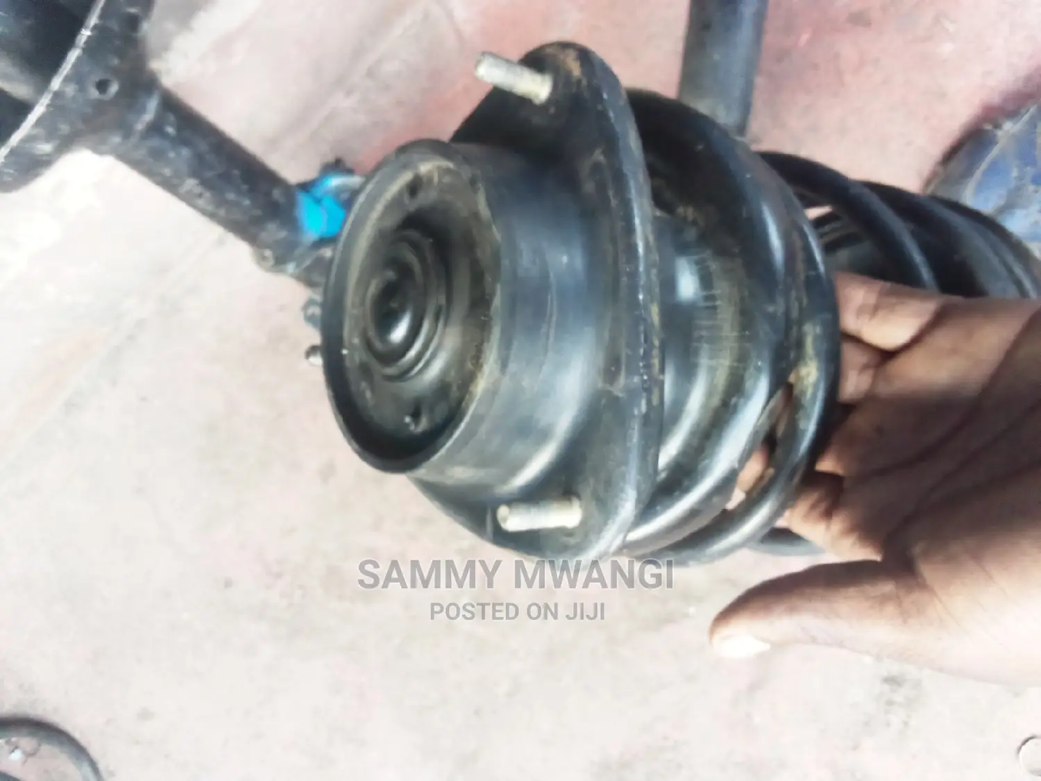 Subaru Front Shocks Mountain