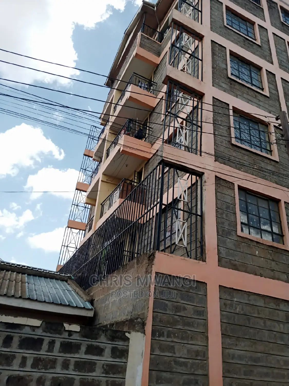 1bdrm Block of Flats in Huntets, Hunters Estate for Sale