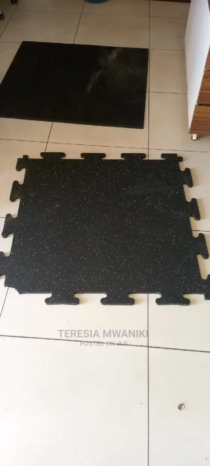 Dotted Interlocking Gym Mats